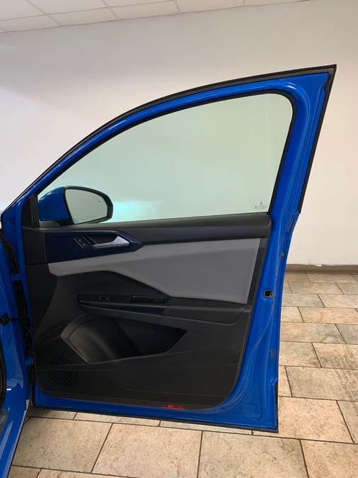 2022 Volkswagen Taos SE 4MOTION, available for sale in Lodi, New Jersey | European Auto Expo. Lodi, New Jersey 2022 Volkswagen Taos SE 4MOTION, available for sale in Lodi, New Jersey | European Auto Expo. Lodi, New Jersey