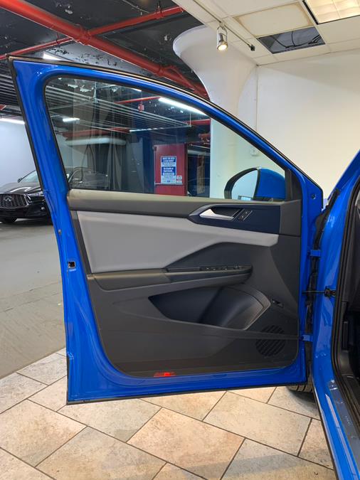 2022 Volkswagen Taos SE 4MOTION, available for sale in Lodi, New Jersey | European Auto Expo. Lodi, New Jersey 2022 Volkswagen Taos SE 4MOTION, available for sale in Lodi, New Jersey | European Auto Expo. Lodi, New Jersey