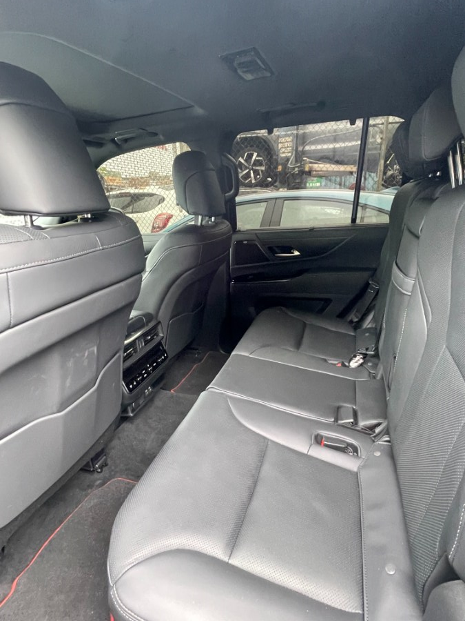 2024 Lexus LX LX 600 Luxury 4WD, available for sale in BROOKLYN, New York | Deals on Wheels International Auto. BROOKLYN, New York 2024 Lexus LX LX 600 Luxury 4WD, available for sale in BROOKLYN, New York | Deals on Wheels International Auto. BROOKLYN, New York