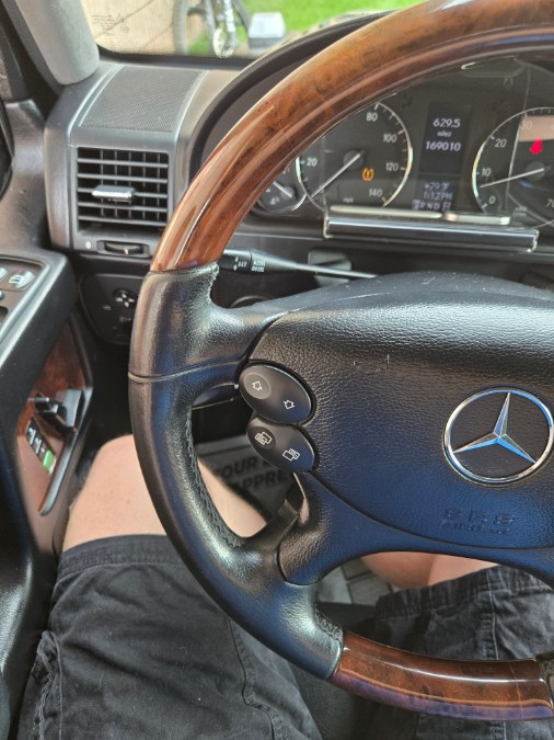 2008 Mercedes-Benz G-Class 4MATIC 4dr 5.0L, available for sale in Bristol, Connecticut | Dealmax Motors LLC. Bristol, Connecticut 2008 Mercedes-Benz G-Class 4MATIC 4dr 5.0L, available for sale in Bristol, Connecticut | Dealmax Motors LLC. Bristol, Connecticut