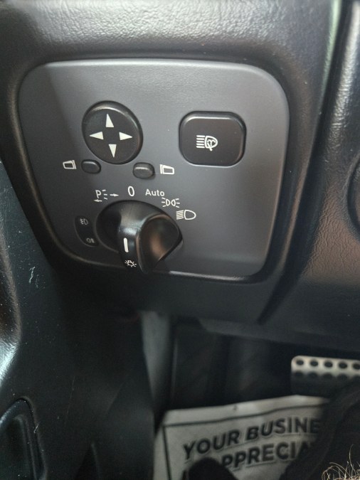 2008 Mercedes-Benz G-Class 4MATIC 4dr 5.0L, available for sale in Bristol, Connecticut | Dealmax Motors LLC. Bristol, Connecticut 2008 Mercedes-Benz G-Class 4MATIC 4dr 5.0L, available for sale in Bristol, Connecticut | Dealmax Motors LLC. Bristol, Connecticut