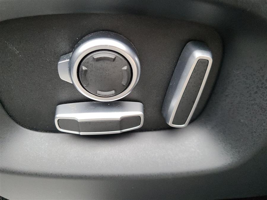 2016 Land Rover Range Rover Sport 4WD 4dr V8 SVR, available for sale in Canton, Connecticut | Lava Motors. Canton, Connecticut 2016 Land Rover Range Rover Sport 4WD 4dr V8 SVR, available for sale in Canton, Connecticut | Lava Motors. Canton, Connecticut