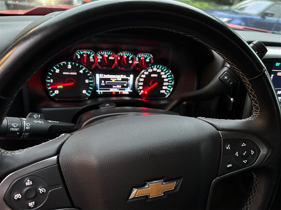 2017 Chevrolet Silverado 1500 4WD Double Cab 143.5" LT w/1LT, available for sale in Canton, Connecticut | Lava Motors. Canton, Connecticut 2017 Chevrolet Silverado 1500 4WD Double Cab 143.5" LT w/1LT, available for sale in Canton, Connecticut | Lava Motors. Canton, Connecticut