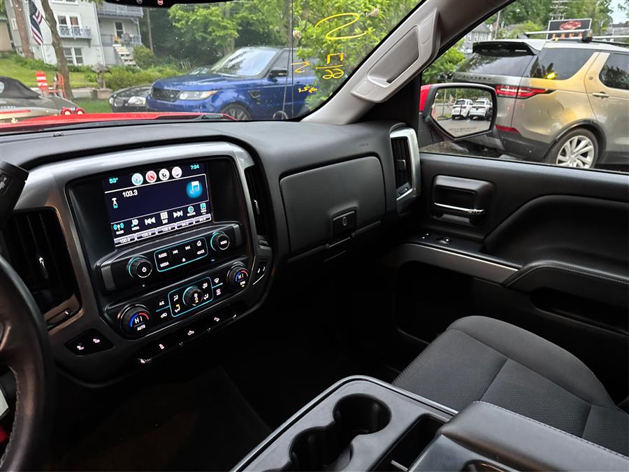 2017 Chevrolet Silverado 1500 4WD Double Cab 143.5" LT w/1LT, available for sale in Canton, Connecticut | Lava Motors. Canton, Connecticut 2017 Chevrolet Silverado 1500 4WD Double Cab 143.5" LT w/1LT, available for sale in Canton, Connecticut | Lava Motors. Canton, Connecticut