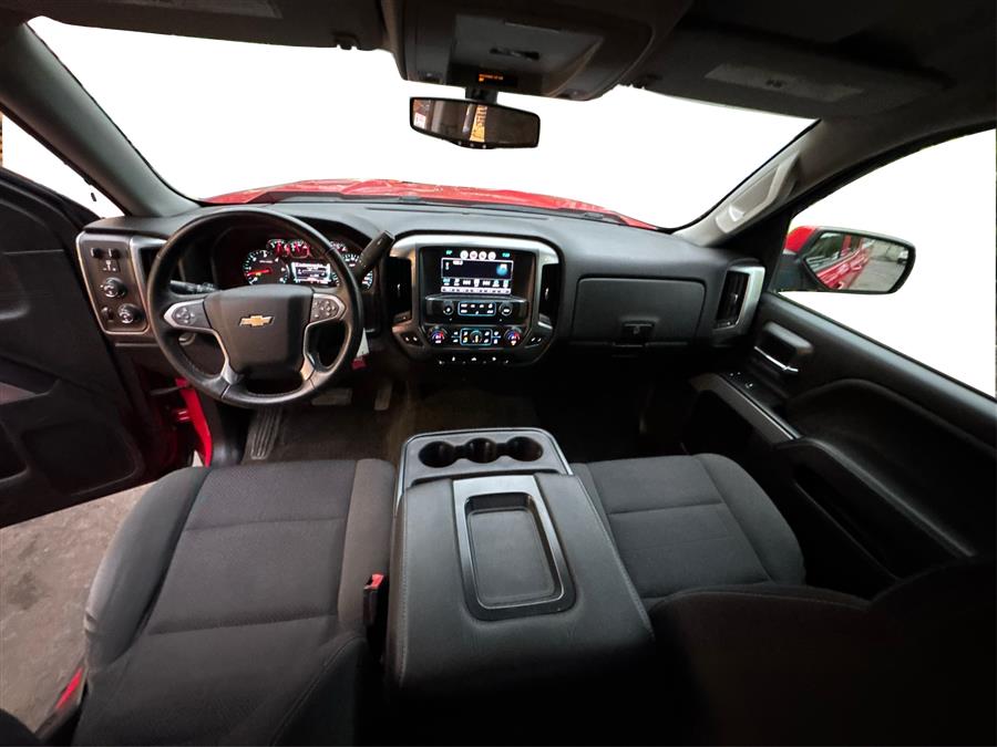 2017 Chevrolet Silverado 1500 4WD Double Cab 143.5" LT w/1LT, available for sale in Canton, Connecticut | Lava Motors. Canton, Connecticut 2017 Chevrolet Silverado 1500 4WD Double Cab 143.5" LT w/1LT, available for sale in Canton, Connecticut | Lava Motors. Canton, Connecticut