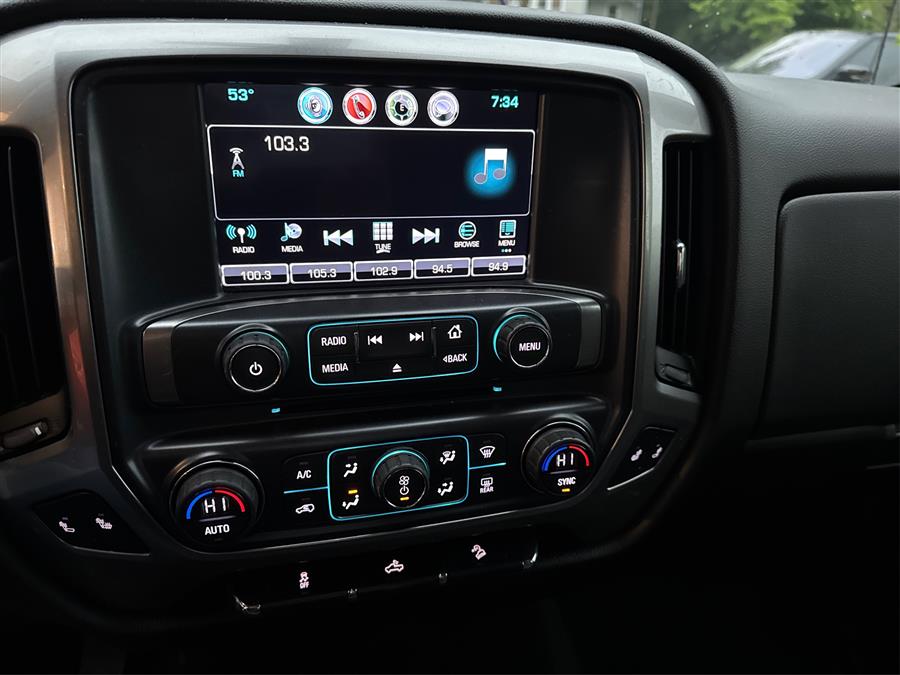 2017 Chevrolet Silverado 1500 4WD Double Cab 143.5" LT w/1LT, available for sale in Canton, Connecticut | Lava Motors. Canton, Connecticut 2017 Chevrolet Silverado 1500 4WD Double Cab 143.5" LT w/1LT, available for sale in Canton, Connecticut | Lava Motors. Canton, Connecticut