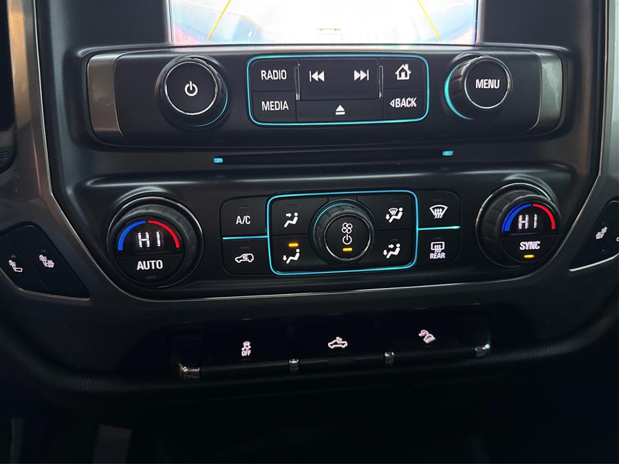 2017 Chevrolet Silverado 1500 4WD Double Cab 143.5" LT w/1LT, available for sale in Canton, Connecticut | Lava Motors. Canton, Connecticut 2017 Chevrolet Silverado 1500 4WD Double Cab 143.5" LT w/1LT, available for sale in Canton, Connecticut | Lava Motors. Canton, Connecticut