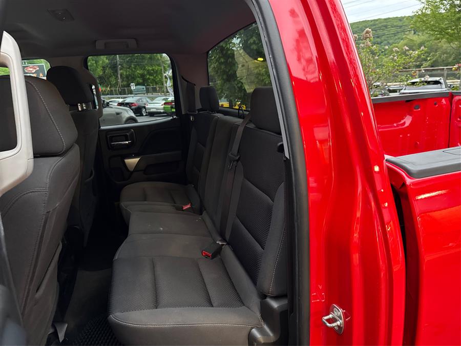 2017 Chevrolet Silverado 1500 4WD Double Cab 143.5" LT w/1LT, available for sale in Canton, Connecticut | Lava Motors. Canton, Connecticut 2017 Chevrolet Silverado 1500 4WD Double Cab 143.5" LT w/1LT, available for sale in Canton, Connecticut | Lava Motors. Canton, Connecticut