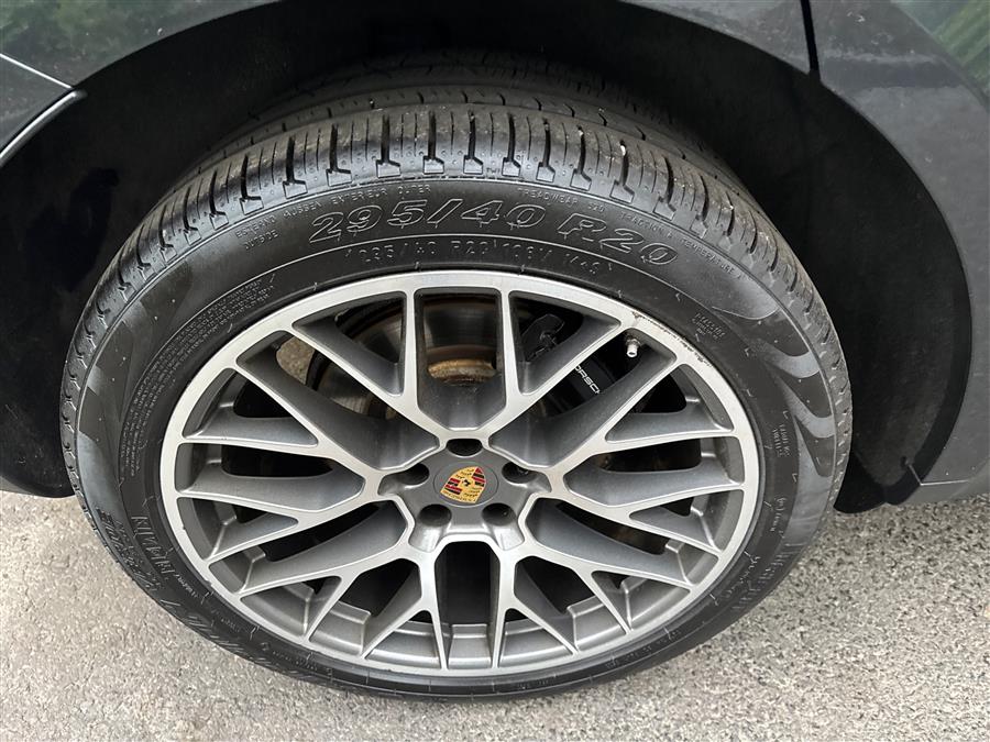2018 Porsche Macan AWD, available for sale in Canton, Connecticut | Lava Motors. Canton, Connecticut 2018 Porsche Macan AWD, available for sale in Canton, Connecticut | Lava Motors. Canton, Connecticut