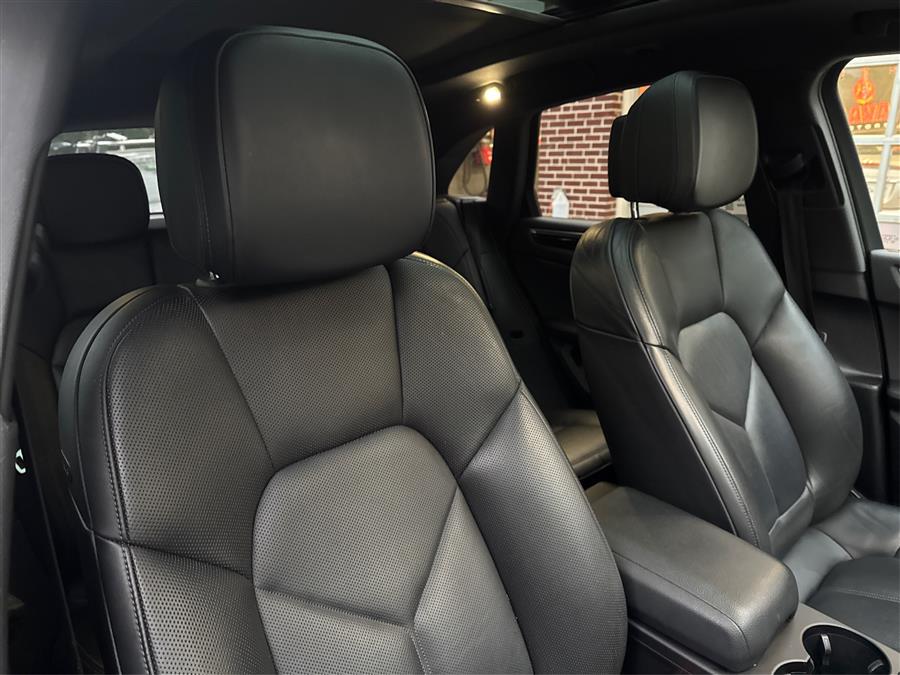 2018 Porsche Macan AWD, available for sale in Canton, Connecticut | Lava Motors. Canton, Connecticut 2018 Porsche Macan AWD, available for sale in Canton, Connecticut | Lava Motors. Canton, Connecticut