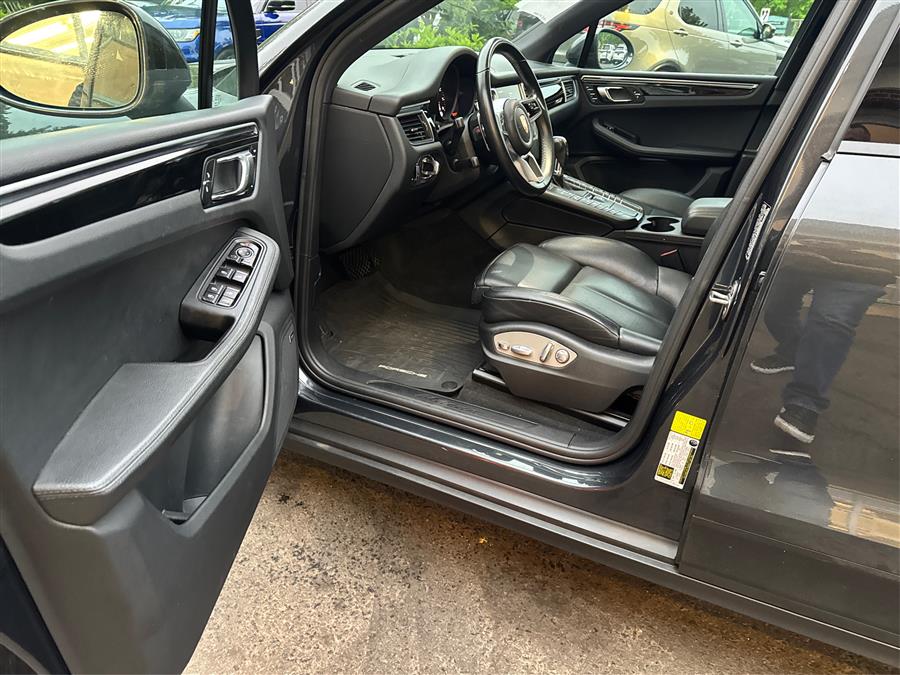 2018 Porsche Macan AWD, available for sale in Canton, Connecticut | Lava Motors. Canton, Connecticut 2018 Porsche Macan AWD, available for sale in Canton, Connecticut | Lava Motors. Canton, Connecticut