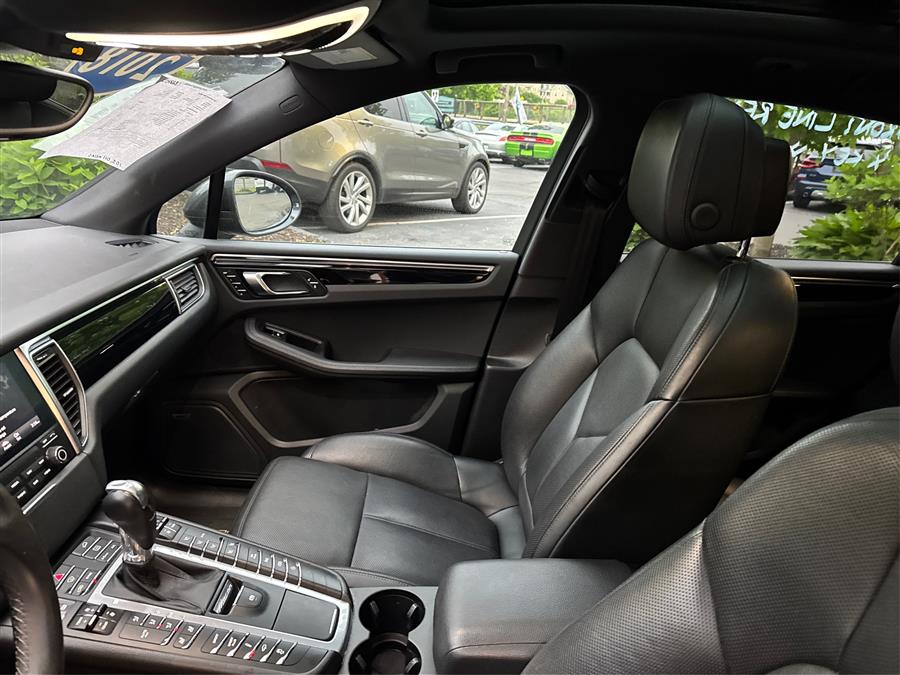 2018 Porsche Macan AWD, available for sale in Canton, Connecticut | Lava Motors. Canton, Connecticut 2018 Porsche Macan AWD, available for sale in Canton, Connecticut | Lava Motors. Canton, Connecticut