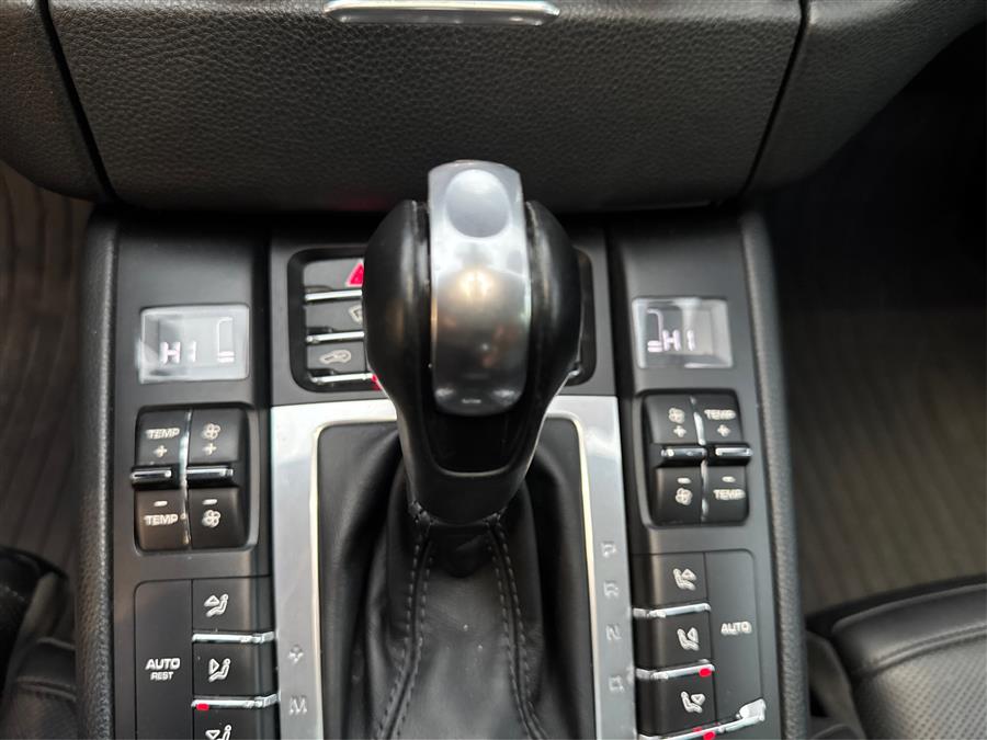 2018 Porsche Macan AWD, available for sale in Canton, Connecticut | Lava Motors. Canton, Connecticut 2018 Porsche Macan AWD, available for sale in Canton, Connecticut | Lava Motors. Canton, Connecticut