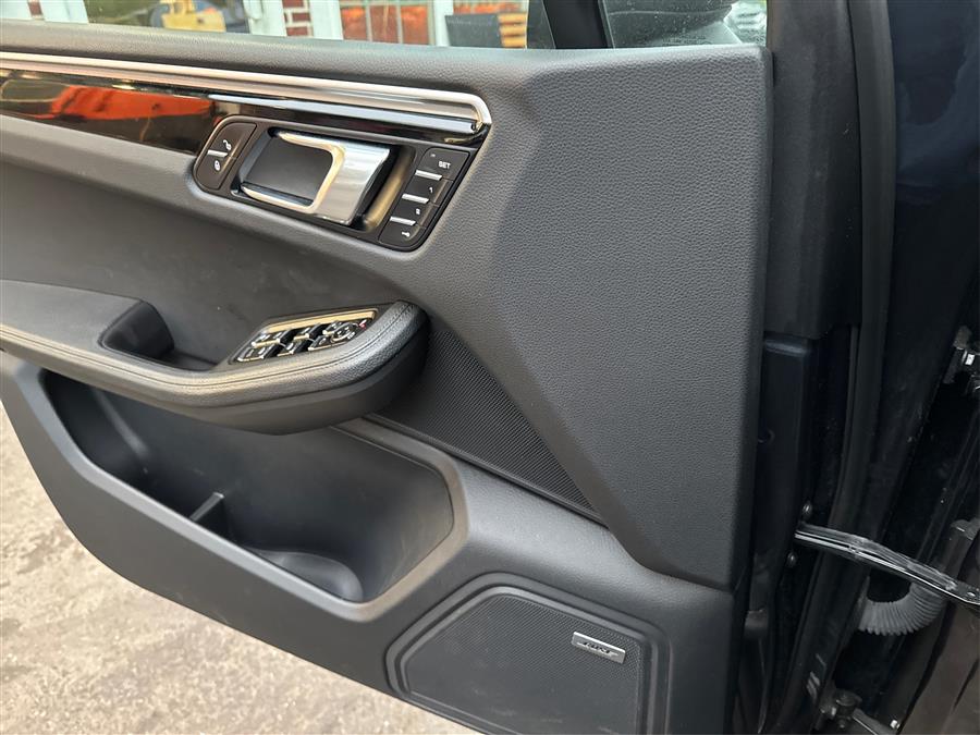 2018 Porsche Macan AWD, available for sale in Canton, Connecticut | Lava Motors. Canton, Connecticut 2018 Porsche Macan AWD, available for sale in Canton, Connecticut | Lava Motors. Canton, Connecticut