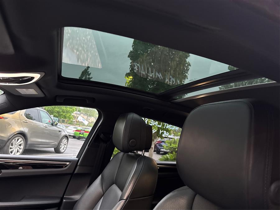 2018 Porsche Macan AWD, available for sale in Canton, Connecticut | Lava Motors. Canton, Connecticut 2018 Porsche Macan AWD, available for sale in Canton, Connecticut | Lava Motors. Canton, Connecticut