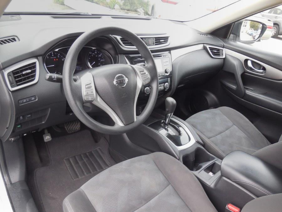 2016 Nissan Rogue FWD 4dr SV, available for sale in Hawaiian Gardens, California | Luxe Motors. Hawaiian Gardens, California 2016 Nissan Rogue FWD 4dr SV, available for sale in Hawaiian Gardens, California | Luxe Motors. Hawaiian Gardens, California