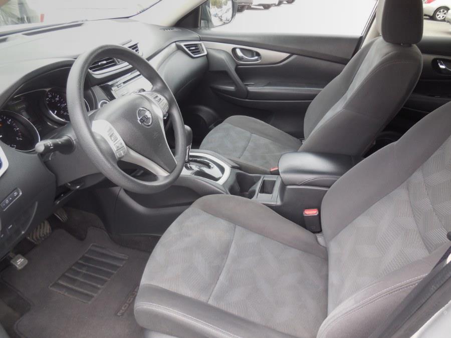 2016 Nissan Rogue FWD 4dr SV, available for sale in Hawaiian Gardens, California | Luxe Motors. Hawaiian Gardens, California 2016 Nissan Rogue FWD 4dr SV, available for sale in Hawaiian Gardens, California | Luxe Motors. Hawaiian Gardens, California