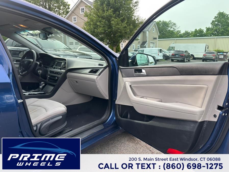 2015 Hyundai Sonata 4dr Sdn 2.4L SE PZEV, available for sale in East Windsor, Connecticut | Prime Wheels. East Windsor, Connecticut 2015 Hyundai Sonata 4dr Sdn 2.4L SE PZEV, available for sale in East Windsor, Connecticut | Prime Wheels. East Windsor, Connecticut