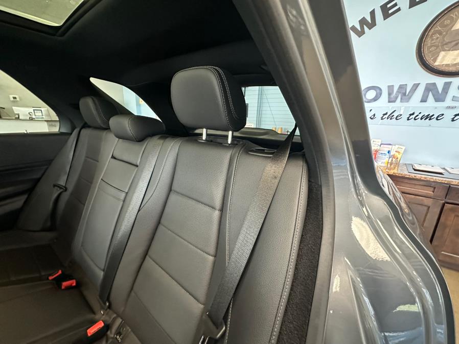 2022 Mercedes-Benz GLE AMG GLE 350 4MATIC SUV, available for sale in Inwood, New York | 5 Towns Drive. Inwood, New York 2022 Mercedes-Benz GLE AMG GLE 350 4MATIC SUV, available for sale in Inwood, New York | 5 Towns Drive. Inwood, New York