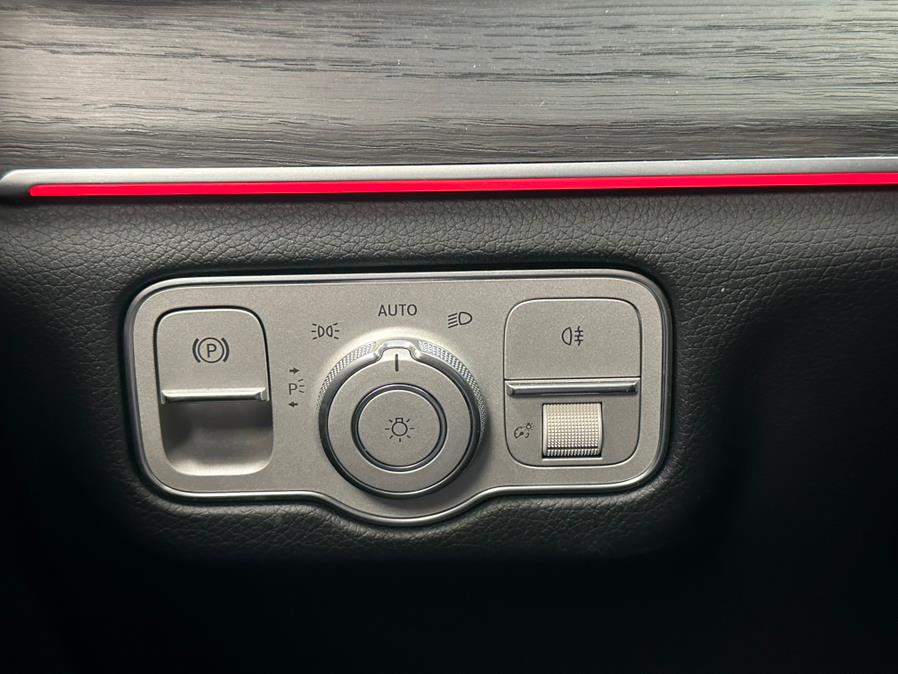 2022 Mercedes-Benz GLE AMG GLE 350 4MATIC SUV, available for sale in Inwood, New York | 5 Towns Drive. Inwood, New York 2022 Mercedes-Benz GLE AMG GLE 350 4MATIC SUV, available for sale in Inwood, New York | 5 Towns Drive. Inwood, New York