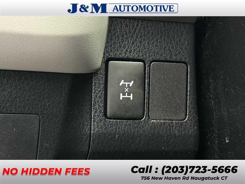 2014 Toyota Rav4 LE, available for sale in Naugatuck, Connecticut | J&M Automotive Sls&Svc LLC. Naugatuck, Connecticut 2014 Toyota Rav4 LE, available for sale in Naugatuck, Connecticut | J&M Automotive Sls&Svc LLC. Naugatuck, Connecticut