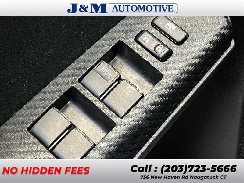 2014 Toyota Rav4 LE, available for sale in Naugatuck, Connecticut | J&M Automotive Sls&Svc LLC. Naugatuck, Connecticut 2014 Toyota Rav4 LE, available for sale in Naugatuck, Connecticut | J&M Automotive Sls&Svc LLC. Naugatuck, Connecticut