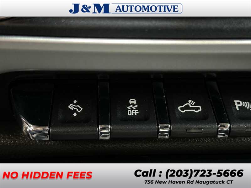 2017 GMC Sierra 1500 SLT, available for sale in Naugatuck, Connecticut | J&M Automotive Sls&Svc LLC. Naugatuck, Connecticut 2017 GMC Sierra 1500 SLT, available for sale in Naugatuck, Connecticut | J&M Automotive Sls&Svc LLC. Naugatuck, Connecticut