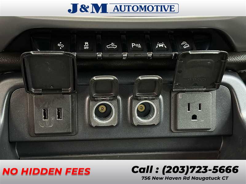 2017 GMC Sierra 1500 SLT, available for sale in Naugatuck, Connecticut | J&M Automotive Sls&Svc LLC. Naugatuck, Connecticut 2017 GMC Sierra 1500 SLT, available for sale in Naugatuck, Connecticut | J&M Automotive Sls&Svc LLC. Naugatuck, Connecticut