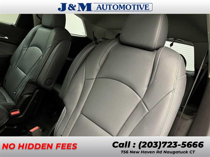 2021 Buick Enclave Essence, available for sale in Naugatuck, Connecticut | J&M Automotive Sls&Svc LLC. Naugatuck, Connecticut 2021 Buick Enclave Essence, available for sale in Naugatuck, Connecticut | J&M Automotive Sls&Svc LLC. Naugatuck, Connecticut