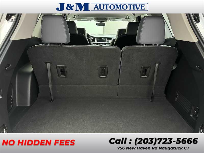 2021 Buick Enclave Essence, available for sale in Naugatuck, Connecticut | J&M Automotive Sls&Svc LLC. Naugatuck, Connecticut 2021 Buick Enclave Essence, available for sale in Naugatuck, Connecticut | J&M Automotive Sls&Svc LLC. Naugatuck, Connecticut