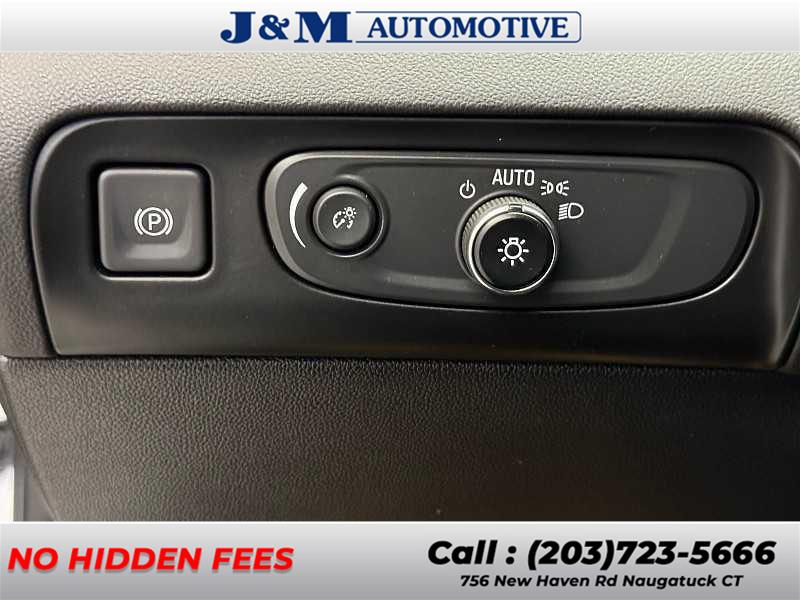 2021 Buick Enclave Essence, available for sale in Naugatuck, Connecticut | J&M Automotive Sls&Svc LLC. Naugatuck, Connecticut 2021 Buick Enclave Essence, available for sale in Naugatuck, Connecticut | J&M Automotive Sls&Svc LLC. Naugatuck, Connecticut