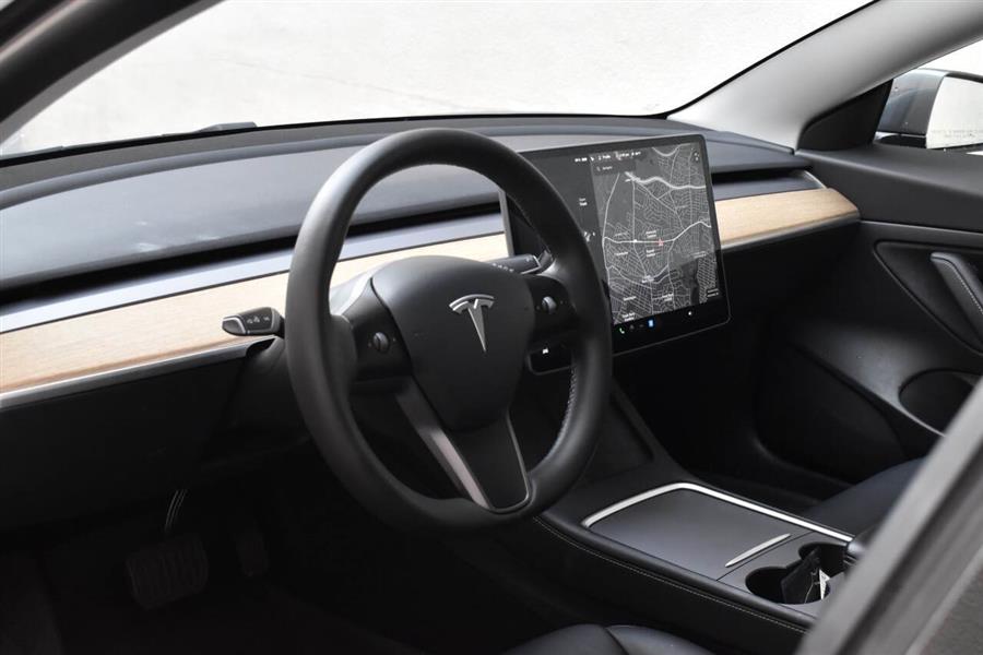 2021 Tesla Model 3 Standard Range Plus 4dr Sedan, available for sale in Great Neck, New York | Camy Cars. Great Neck, New York 2021 Tesla Model 3 Standard Range Plus 4dr Sedan, available for sale in Great Neck, New York | Camy Cars. Great Neck, New York