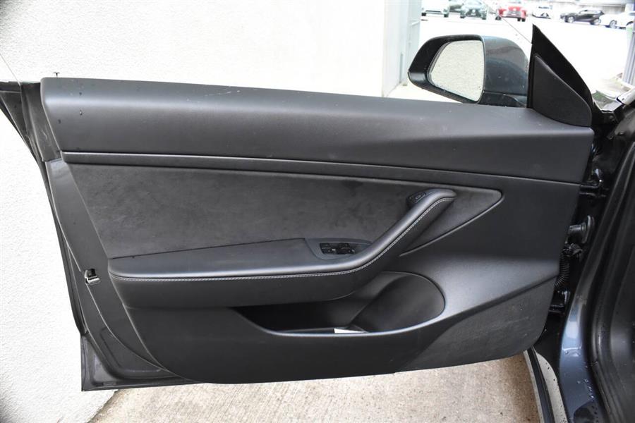 2021 Tesla Model 3 Standard Range Plus 4dr Sedan, available for sale in Great Neck, New York | Camy Cars. Great Neck, New York 2021 Tesla Model 3 Standard Range Plus 4dr Sedan, available for sale in Great Neck, New York | Camy Cars. Great Neck, New York