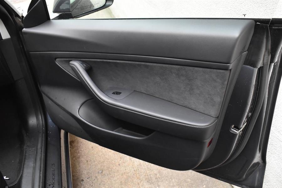 2021 Tesla Model 3 Standard Range Plus 4dr Sedan, available for sale in Great Neck, New York | Camy Cars. Great Neck, New York 2021 Tesla Model 3 Standard Range Plus 4dr Sedan, available for sale in Great Neck, New York | Camy Cars. Great Neck, New York