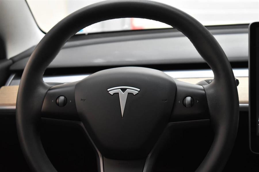 2021 Tesla Model 3 Standard Range Plus 4dr Sedan, available for sale in Great Neck, New York | Camy Cars. Great Neck, New York 2021 Tesla Model 3 Standard Range Plus 4dr Sedan, available for sale in Great Neck, New York | Camy Cars. Great Neck, New York