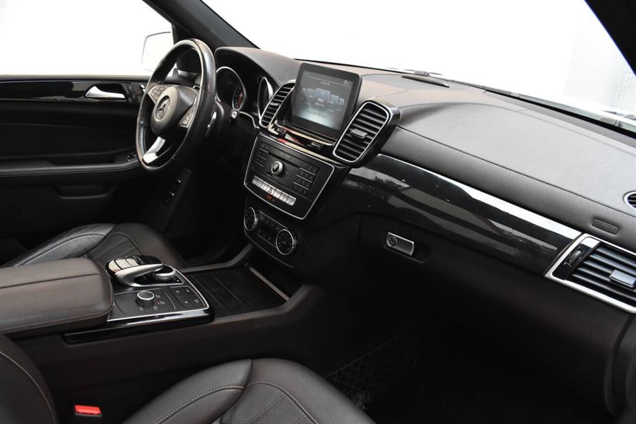 2017 Mercedes-benz Gls GLS 450 AWD 4MATIC 4dr SUV, available for sale in Great Neck, New York | Camy Cars. Great Neck, New York 2017 Mercedes-benz Gls GLS 450 AWD 4MATIC 4dr SUV, available for sale in Great Neck, New York | Camy Cars. Great Neck, New York