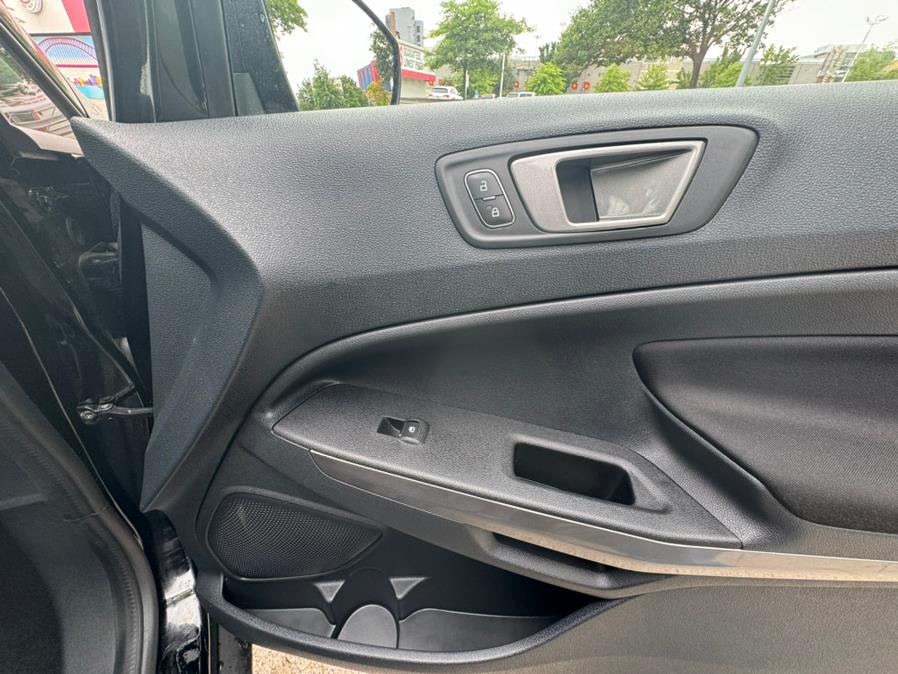 2022 Ford EcoSport SE 4WD, available for sale in Long Island City, New York | Luxury Of Queens. Long Island City, New York 2022 Ford EcoSport SE 4WD, available for sale in Long Island City, New York | Luxury Of Queens. Long Island City, New York