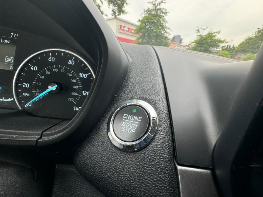 2022 Ford EcoSport SE 4WD, available for sale in Long Island City, New York | Luxury Of Queens. Long Island City, New York 2022 Ford EcoSport SE 4WD, available for sale in Long Island City, New York | Luxury Of Queens. Long Island City, New York