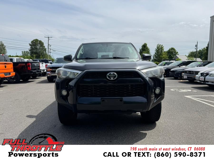 2015 Toyota 4Runner SR5 photo 3