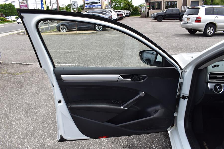 2018 Volkswagen Passat S, available for sale in Patchogue, New York | 112 Auto Plaza. Patchogue, New York 2018 Volkswagen Passat S, available for sale in Patchogue, New York | 112 Auto Plaza. Patchogue, New York