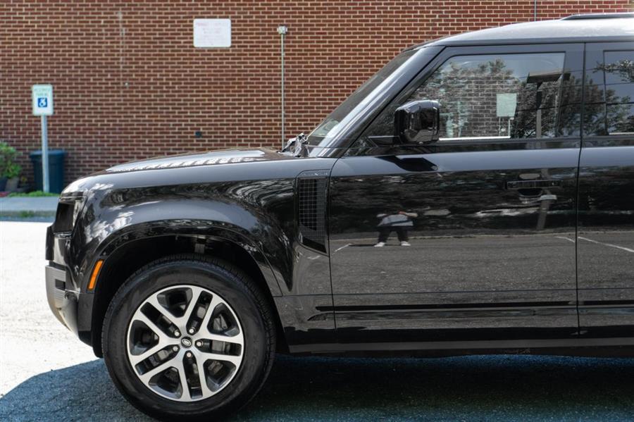 2022 Land Rover Defender 110 X-Dynamic HSE AWD, available for sale in Woodside, New York | Drive Central. Woodside, New York 2022 Land Rover Defender 110 X-Dynamic HSE AWD, available for sale in Woodside, New York | Drive Central. Woodside, New York