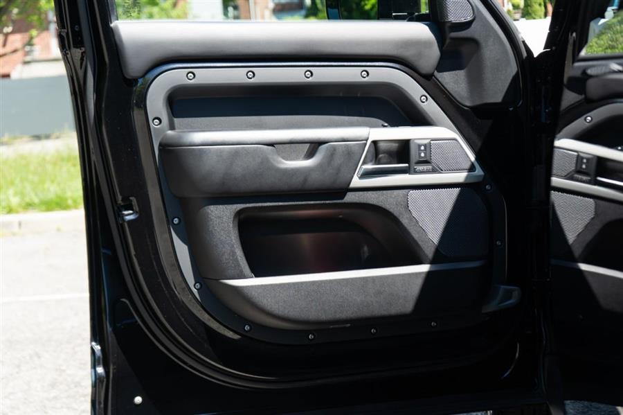 2022 Land Rover Defender 110 X-Dynamic HSE AWD, available for sale in Woodside, New York | Drive Central. Woodside, New York 2022 Land Rover Defender 110 X-Dynamic HSE AWD, available for sale in Woodside, New York | Drive Central. Woodside, New York