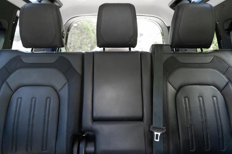 2022 Land Rover Defender 110 X-Dynamic HSE AWD, available for sale in Woodside, New York | Drive Central. Woodside, New York 2022 Land Rover Defender 110 X-Dynamic HSE AWD, available for sale in Woodside, New York | Drive Central. Woodside, New York