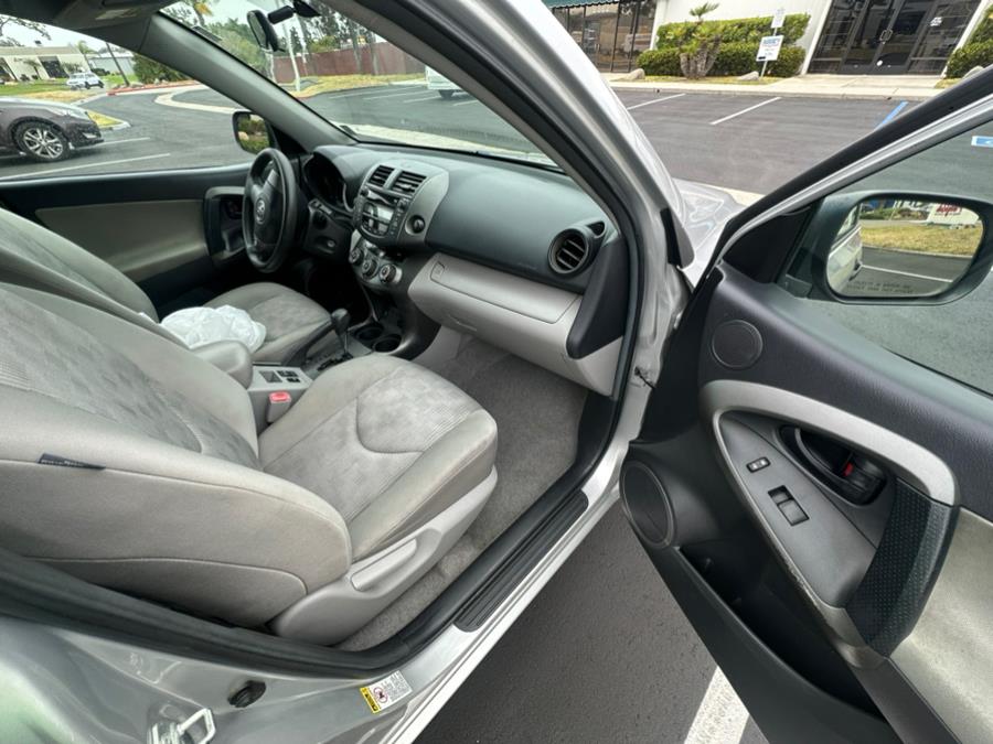 2009 Toyota RAV4 FWD 4dr 4-cyl 4-Spd AT (Natl), available for sale in San Diego, California | Mikail Autos. San Diego, California 2009 Toyota RAV4 FWD 4dr 4-cyl 4-Spd AT (Natl), available for sale in San Diego, California | Mikail Autos. San Diego, California
