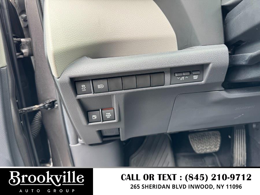 2024 Toyota Sienna LE FWD 8-Passenger (Natl), available for sale in Inwood, New York | BROOKVILLE AUTO GROUP. Inwood, New York 2024 Toyota Sienna LE FWD 8-Passenger (Natl), available for sale in Inwood, New York | BROOKVILLE AUTO GROUP. Inwood, New York