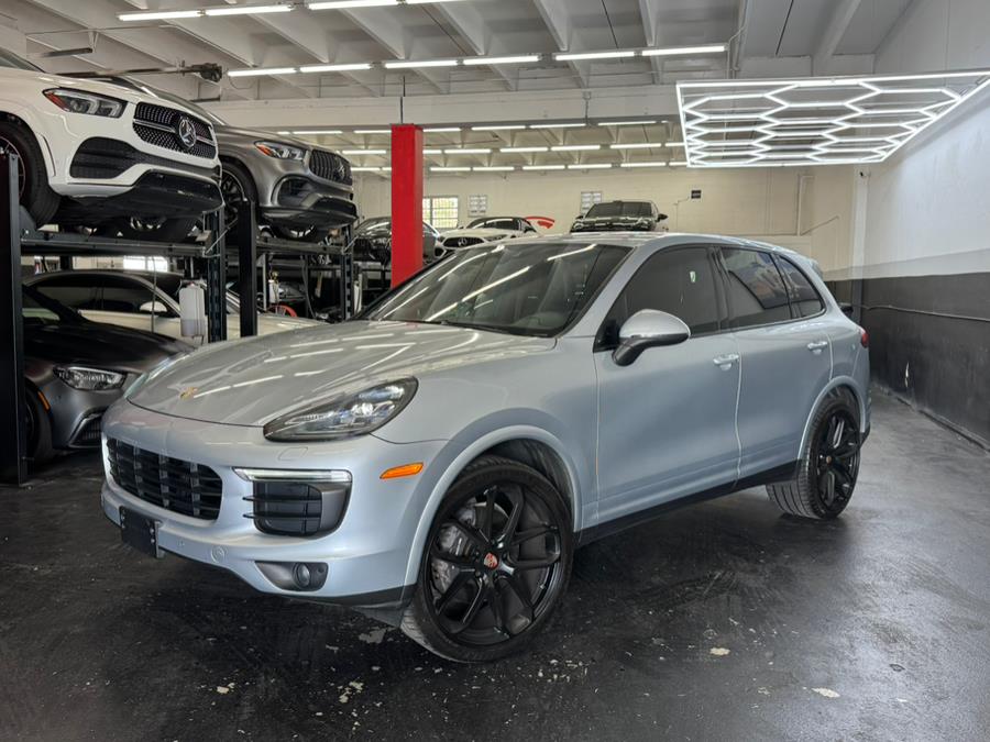 2018 Porsche Cayenne Platinum Edition AWD, available for sale in North Miami, Florida | Bal Harbour Motor Group. North Miami, Florida