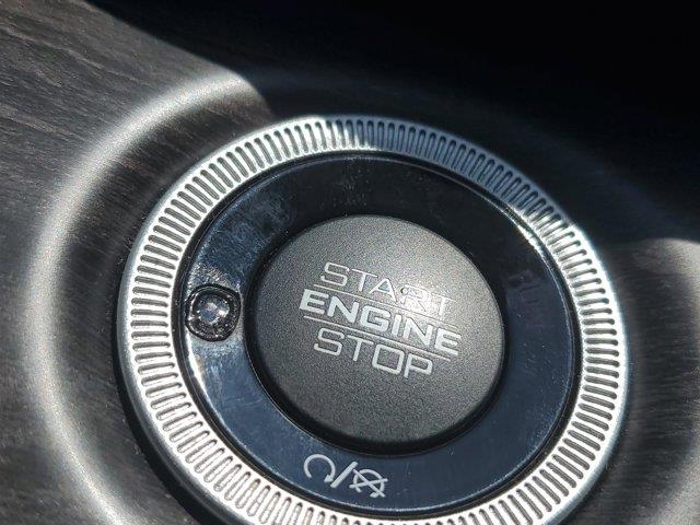 2021 Jeep Grand Cherokee l Limited 4x4, available for sale in Woodside, New York | Drive Central. Woodside, New York 2021 Jeep Grand Cherokee l Limited 4x4, available for sale in Woodside, New York | Drive Central. Woodside, New York