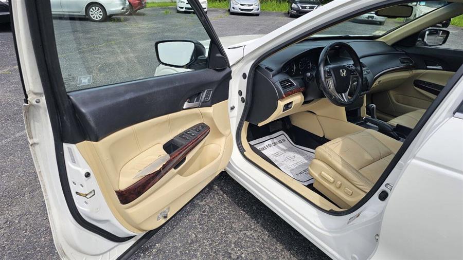 2010 Honda Accord Crosstour EX L w/Navi AWD 4dr Crossover, available for sale in Wolcott, New York | Auto Hunter CNY. Wolcott, New York 2010 Honda Accord Crosstour EX L w/Navi AWD 4dr Crossover, available for sale in Wolcott, New York | Auto Hunter CNY. Wolcott, New York