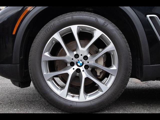 2022 BMW X5 xDrive40i Sports Activity Vehicle, available for sale in Flushing, New York | Silverline Auto Group. Flushing, New York 2022 BMW X5 xDrive40i Sports Activity Vehicle, available for sale in Flushing, New York | Silverline Auto Group. Flushing, New York