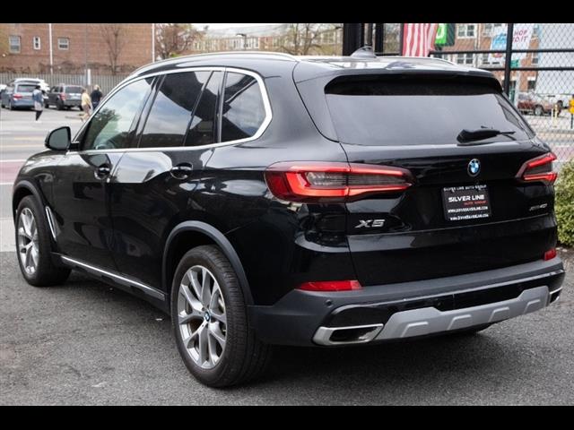 2022 BMW X5 xDrive40i Sports Activity Vehicle, available for sale in Flushing, New York | Silverline Auto Group. Flushing, New York 2022 BMW X5 xDrive40i Sports Activity Vehicle, available for sale in Flushing, New York | Silverline Auto Group. Flushing, New York